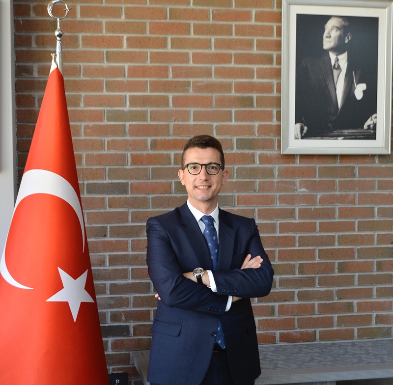 Kaymakam Yusuf Kaptanoğlu Ezine’deki Görevine Başladı